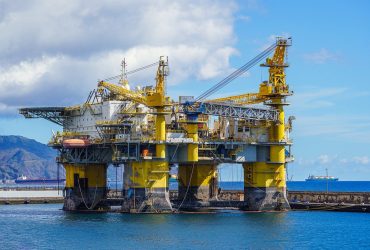 oil-production-platform-7864345_1280